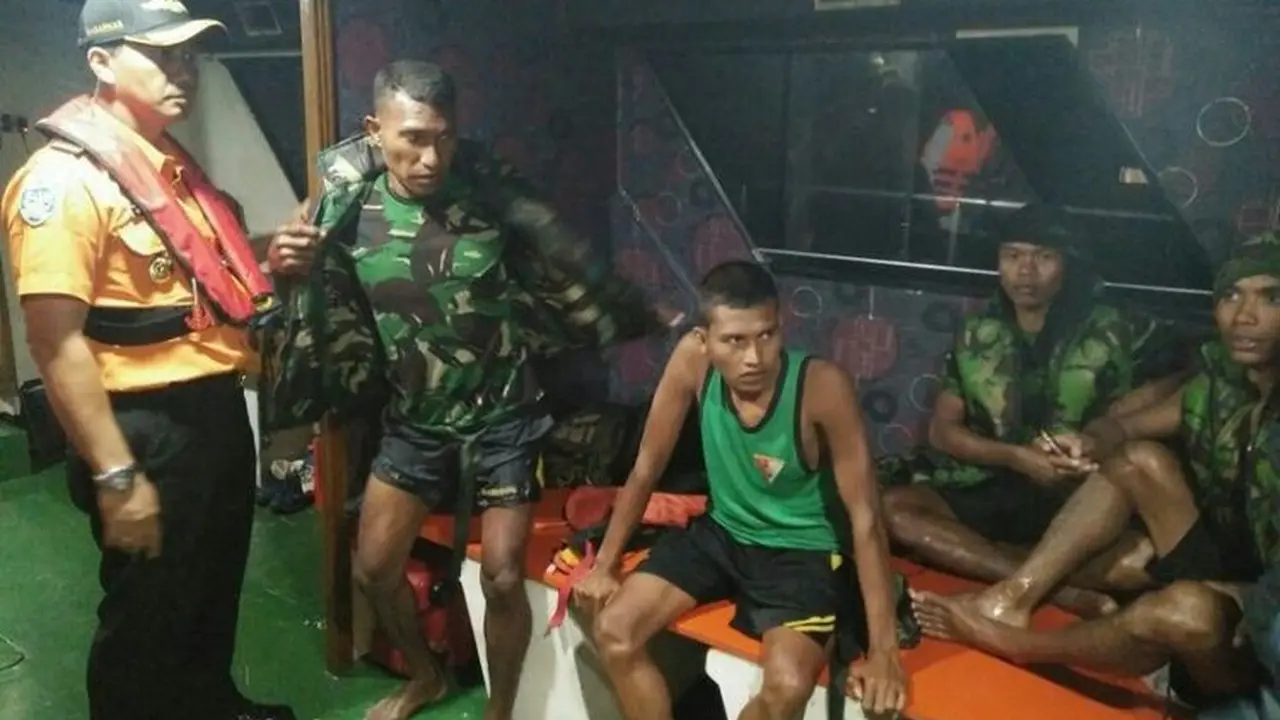 4 Anggota TNI bertahan hidup