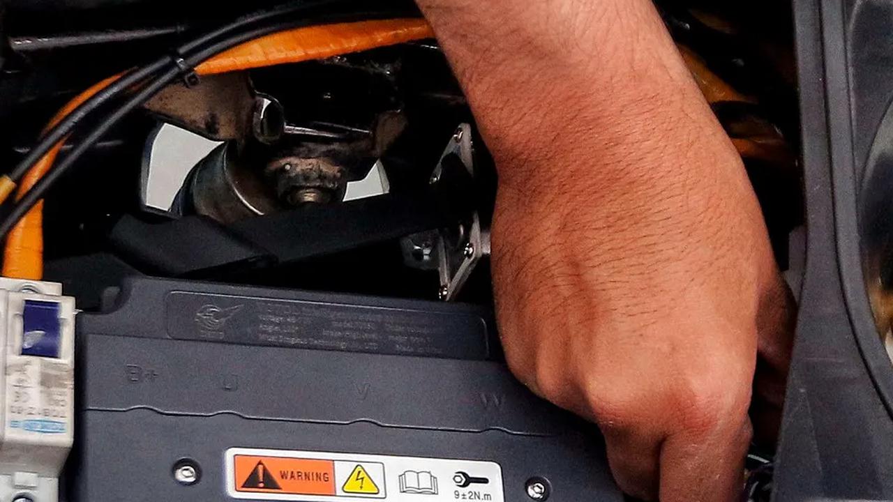 Pemerintah Segera Terbitkan Aturan Subsidi Konversi Motor Listrik Rp10 Juta