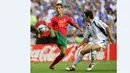 Penampilan Cristiano Ronaldo bersama Timnas Portugal di final Piala Eropa 2004 melawan Yunani di Stadion Luz, Lisbon, 4 Juli 2004. (AFP/Franck Fife)