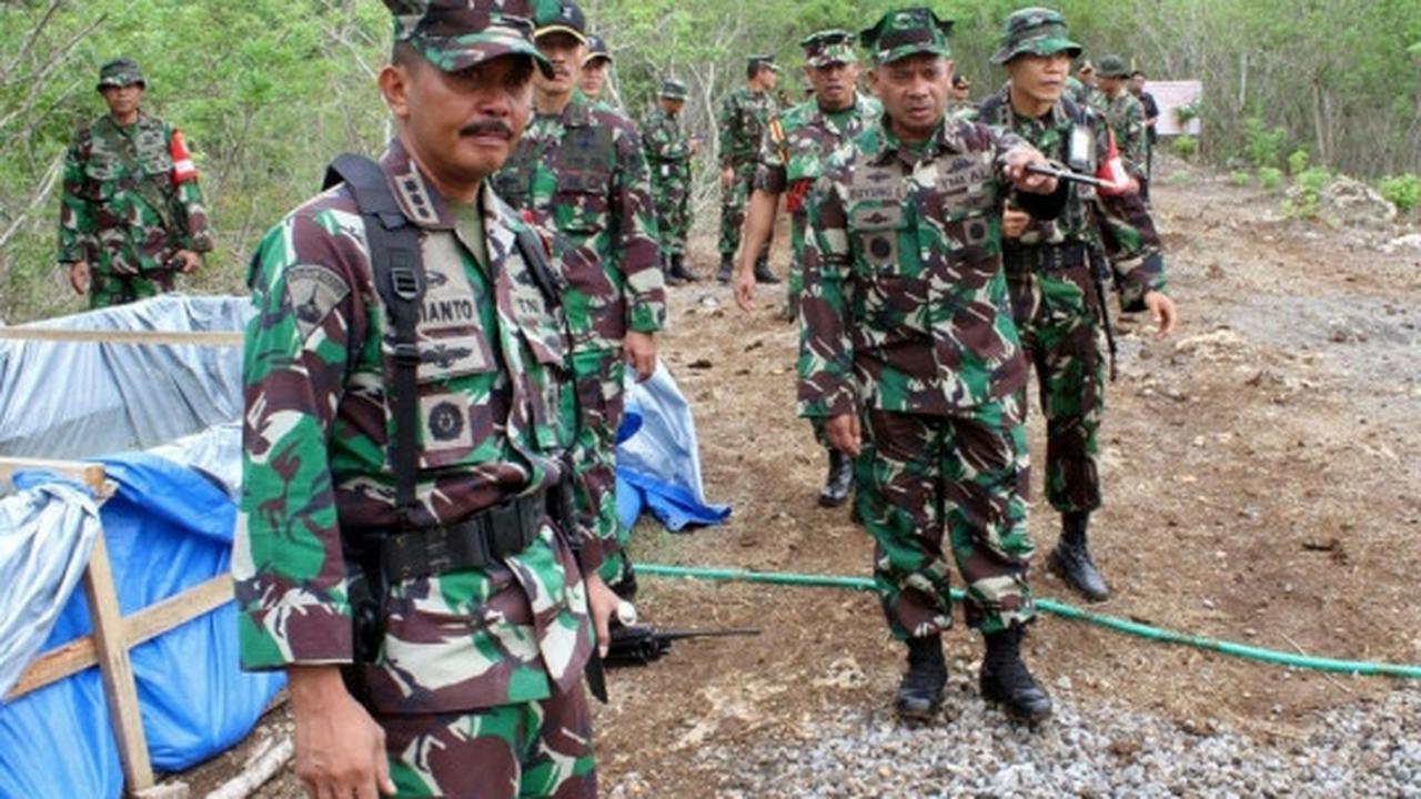 Aksi prajurit Brigif-1 Marinir latihan perang di Malang