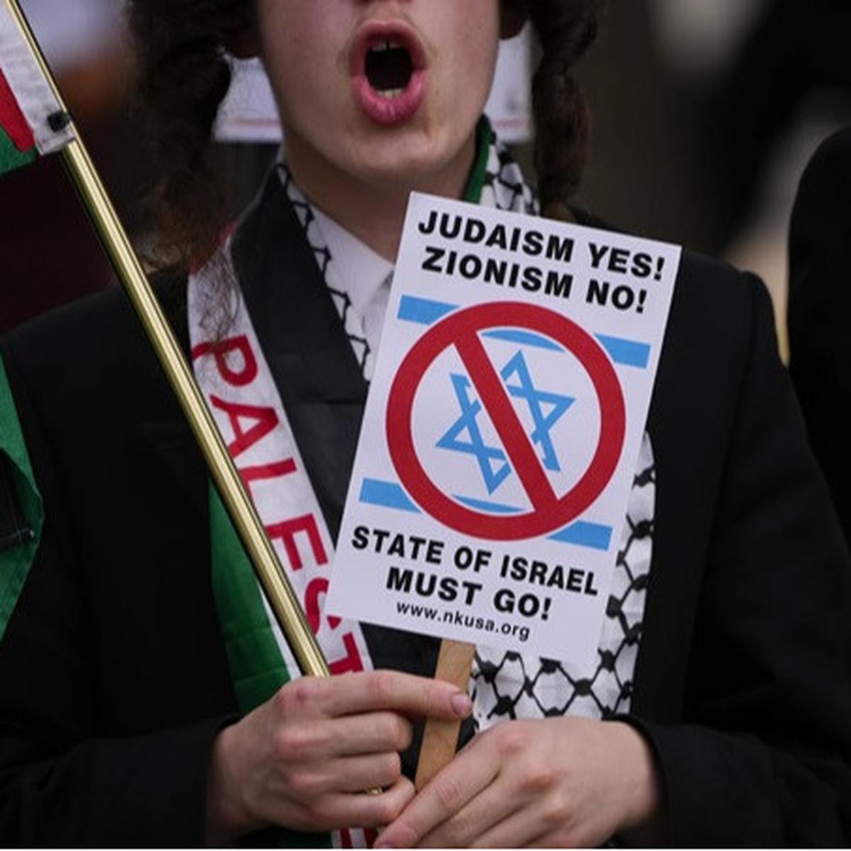 Protes anti-perang Gaza di luar Gedung Capitol, Amerika Serikat (AS), pada Rabu (25/7/2024) berlangsung saat PM Israel Benjamin Netanyahu berpidato di hadapan Kongres AS.