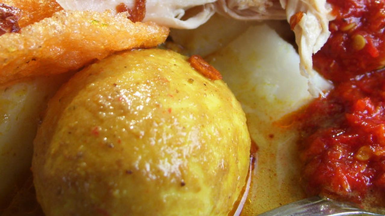 Informasi Gizi Lontong Sayur