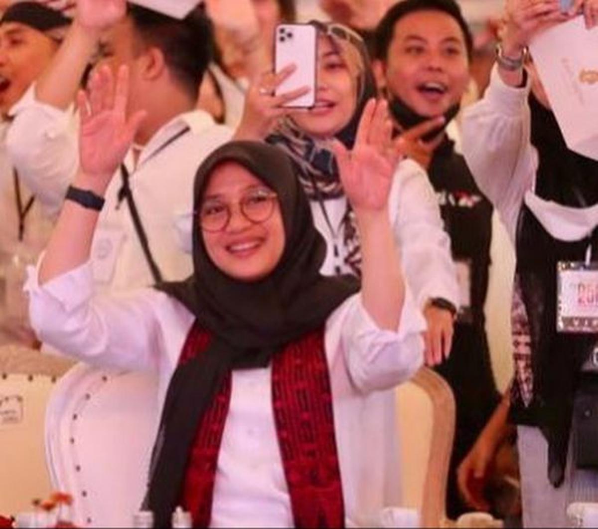 Ipuk Fiestiandani menjadi calon penerima Satyalancana Wira Karya Pemerintahan Bidang Kelautan karena inovasi yang ia lakukan, yakni Bangsring Underwater dan Fish Market Kampung Mandar.