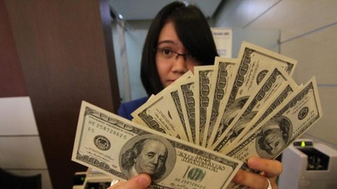 Beli dolar diperketat