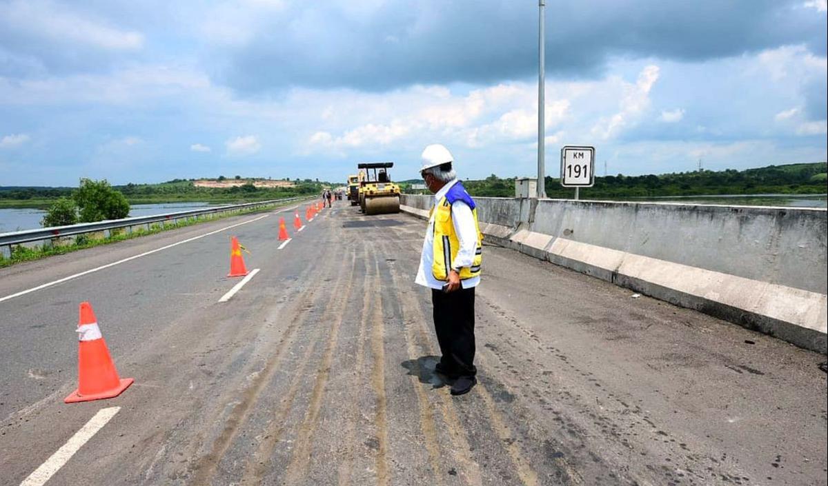 Kemudian, ruas Tol Terbanggi Besar-Pematang Panggang, Tol Pematang Panggang-Kayu Agung,&nbsp;Tol Kisaran-Indrapura,