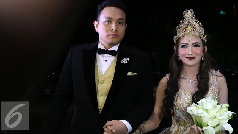 Gilang Dirga dan istri, Adiezty Fersa