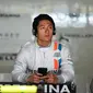 Rio Haryanto saat mempersiapkan diri menjalani latihan bebas pertama di GP China (Formula 1)