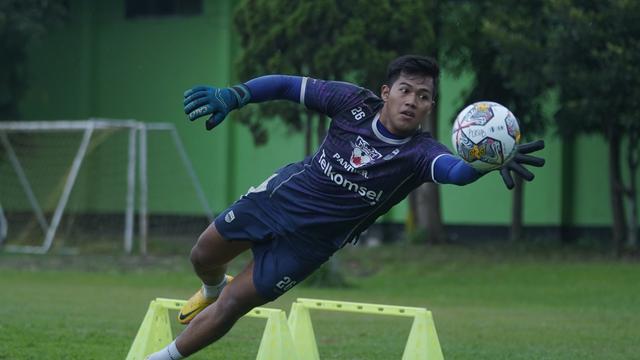 Persib Bandung, Satrio Azhar