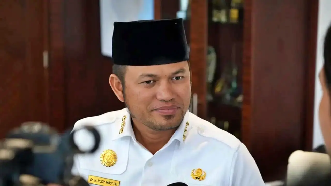 Gubernur Kalimantan Timur, Rudy Mas’ud, menegaskan pentingnya literasi digital agar manfaat akses internet dapat dirasakan secara optimal. (Istimewa)