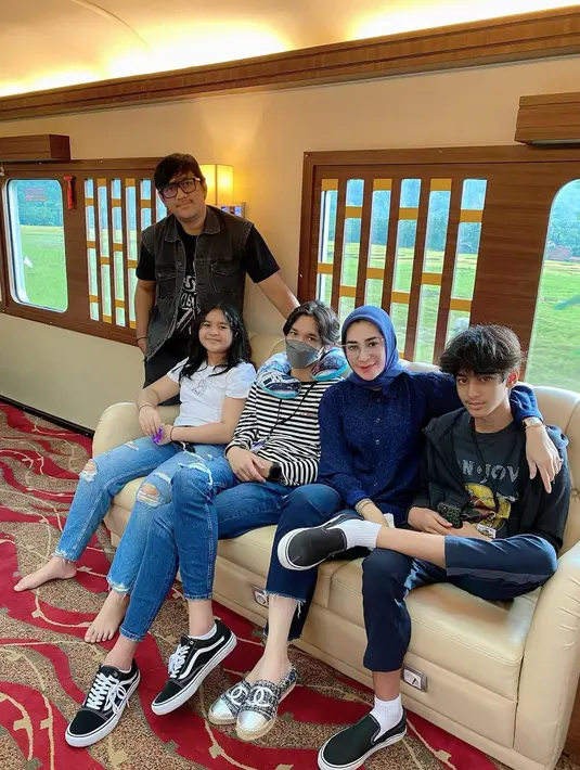 [Instagram/erintaulany]