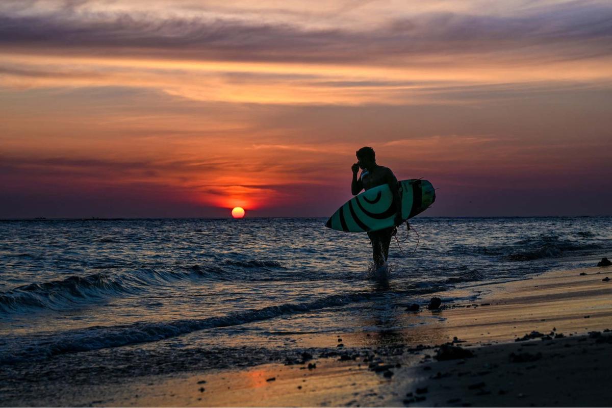 Keindahan Pantai Lhoknga Aceh Jadi Surganya Peselancar di Ujung Barat IndonesiaKeindahan Pantai Lhoknga Aceh Jadi Surganya Peselancar di Ujung Barat Indonesia