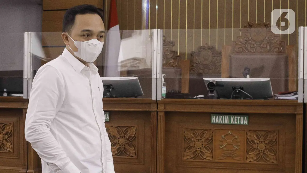 Ekspresi Tanpa Senyum Ricky Rizal Dituntut Delapan Tahun Penjara di Kasus Pembunuhan Brigadir J