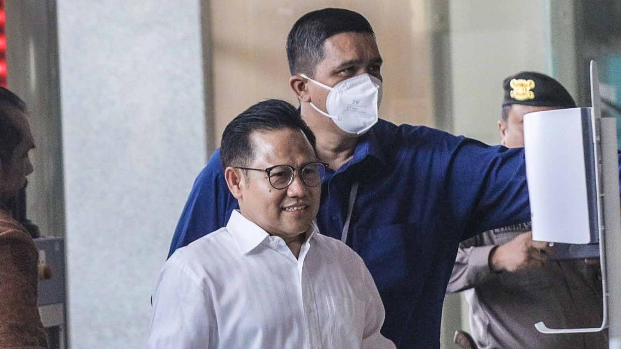 Dengan wajah yang tersenyum Ketua Umum PKB Muhaimin Iskandar alias Cak Imin tiba di Gedung KPK, Jakarta, Kamis (7/9/2023).