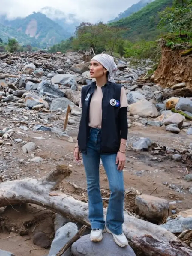 Cinta Laura saat Berada di Aceh. [@claurakiehl]