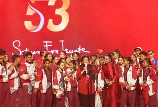 Ketua Umum PDIP Megawati Soekarnoputri memberikan kado istimewa dalam peringatan Hari Ulang Tahun (HUT) ke-53 PDIP, sekaligus membuka Rapat Kerja Nasional (Rakernas) I di Beach City International Stadium (BCIS), Ancol, Jakarta, pada Sabtu 10 Januari 2026. (Foto: Tim Media PDIP)