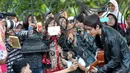 Pemilik nama asli Mohammad Ali Syarief ini menghibur para penggemarnya dengan menyanyikan sebuah lagu, Jakarta, Jumat (11/07/2014) (Liputan6.com/Panji Diksana)