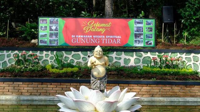 Kebun Raya Gunung Tidar