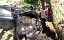 Mengantuk, ABG 15 Tahun Kendarai Fortuner Kecelakaan di Situbondo