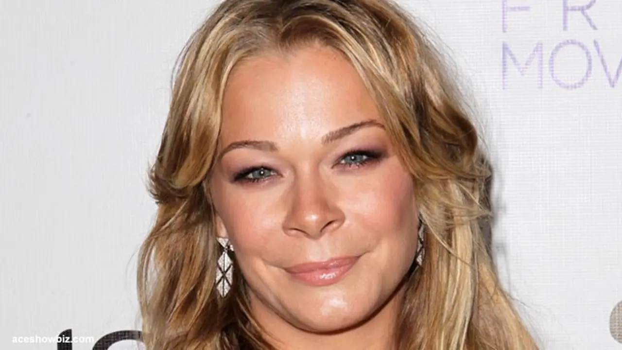 leann-rimes-130711b.jpg
