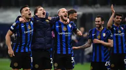 Bermain di hadapan pendukung sendiri, Inter Milan berhasil meredam perlawanan dan menahan imbang Bayern Munchen dengan skor 2-2. (Isabella BONOTTO/AFP)
