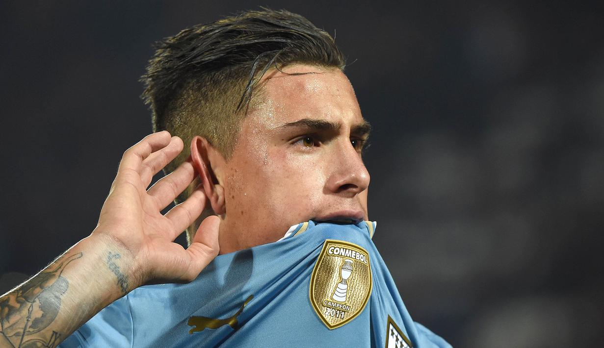 5. Jose Gimenez (Atletico Madrid), meski kurang bersinar pada musim ini namun bek asal Uruguay ini dipercaya akan cocok dengan Eric Bailly. Tetapi Setan Merah harus mengeluarkan uang ekstra jika ingin mendapatkannya. (AFP/Pablo Porciuncula)