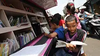 Manfaat Memberi Buku untuk Hadiah Natal Si Kecil