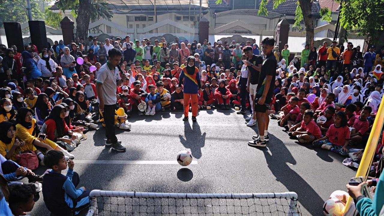 Disbudporapar gencar menggelar Roadshow Piala Dunia U-17 di kalangan pelajar SD dan SMP. (Istimewa).