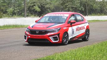 Top 3 Berita Hari Ini: Mobil Balap Honda Siap Bertarung dan Delapan Pembaruan New Honda ADV160