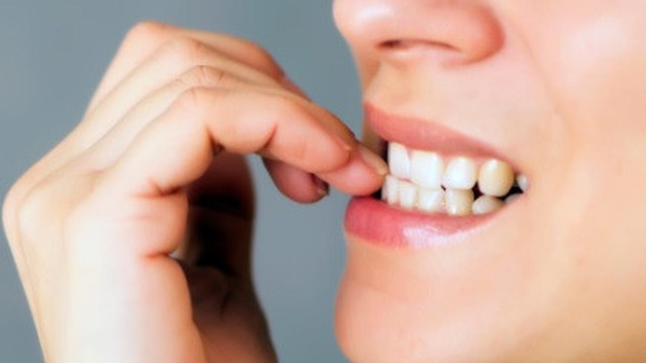 Ilustrasi gigit kuku (Pixabay)