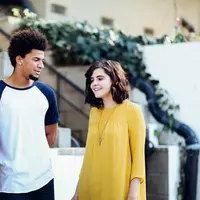 Ingin selingkuh tapi kebanyakan takut, biasanya, sih, lima zodiak ini yang sering begitu. (Sumber foto: unsplash.com)