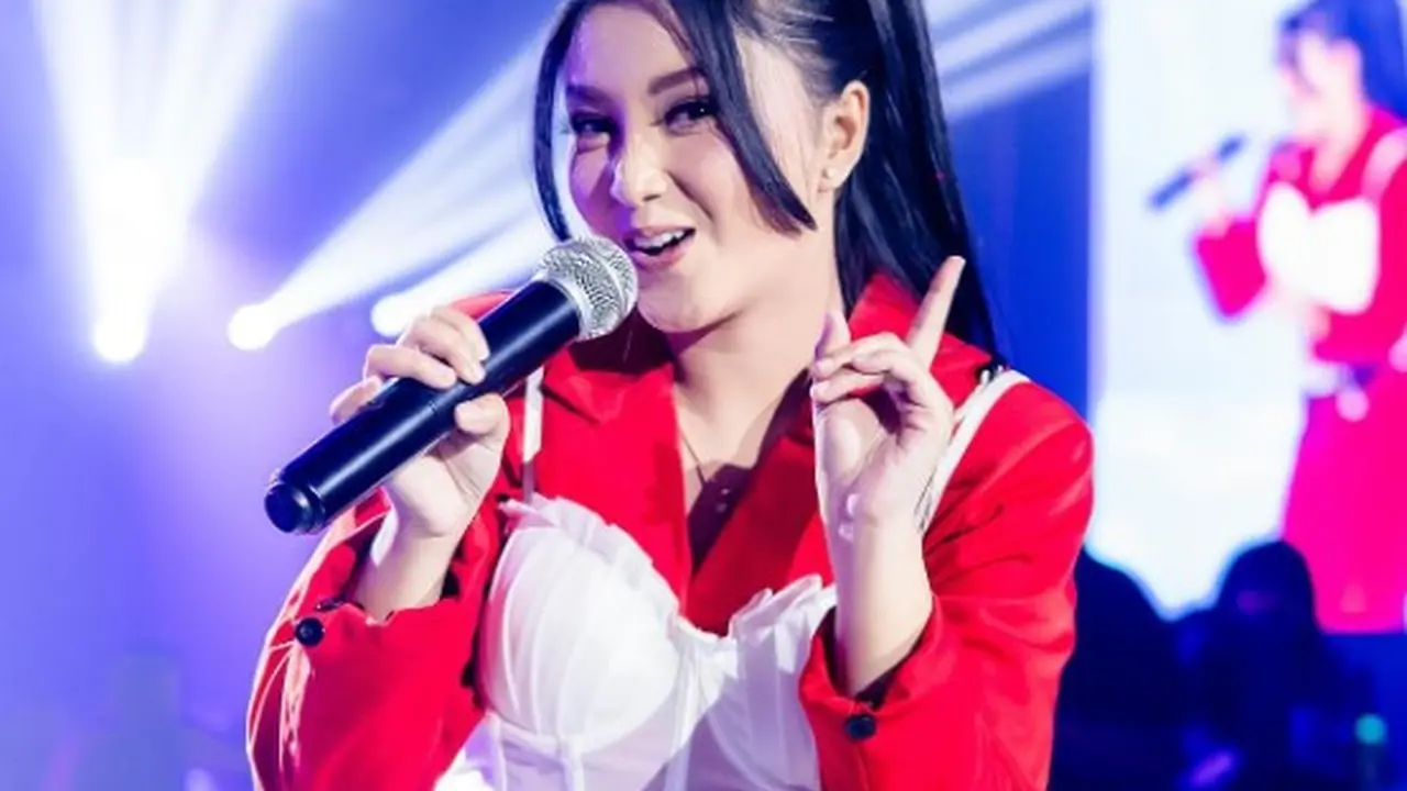 Cantika Davinca, Pedangdut Muda Asal Madiun Terlibat Kecelakaan Maut di Magetan