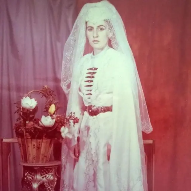 8 Potret Gaun Pengantin Zaman Dahulu, Punya Keistimewaannya Masing-masing