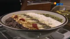 Smoothie Bowl sendiri banyak macamnya ada yang isinya acai berry, bayam, pisang, buah naga dan banyak lagi.