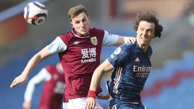 FOTO: Arsenal Tertahan 1-1 oleh Burnley - David Luiz; Chris Wood