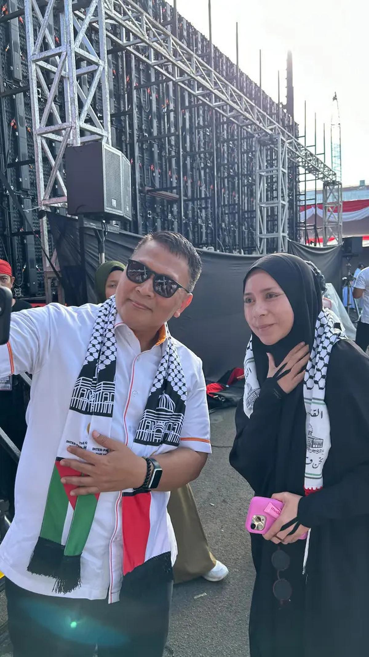 Melly Goeslaw Nangis Baca Puisi untuk Palestina, Walau Kematian Jadi Sahabat Namun Surga Menanti