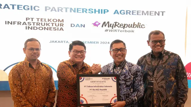 PT Telkom Infrastruktur Indonesia (TIF) dan PT Eka Mas Republik (MyRepublic) resmi menjalin kerja sama strategis untuk layanan Fiber to The Home (FTTH). (Dok MyRepublic)
