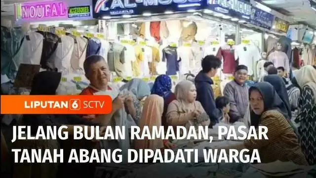 Sepekan menjelang bulan Ramadan, warga mulai memadati Pasar Tanah Abang, Jakarta Pusat. Warga berbelanja busana muslim, peralatan salat sampai baju untuk perayaan lebaran.