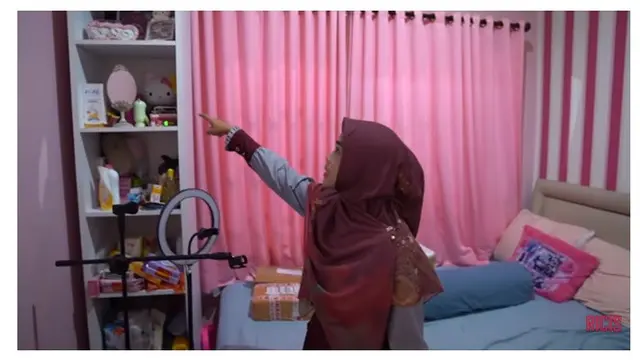 7 Potret Rumah Lama Ria Ricis, Sederhana dan Penuh Kenangan