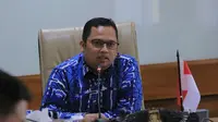 Wali Kota Tangerang Arief R. Wismansyah, keluarkan Surat Edaran (SE) Wali Kota Tangerang, Nomor : 660/8214-DLH/2023 tentang Pengelolaan Sampah. Diantaranya, bila kedapatan membuang dan membakar sampah sembarangan, didenda Rp 50 juta.