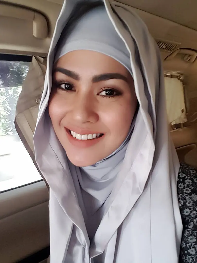 [Bintang] Kartika Putri Berhijab