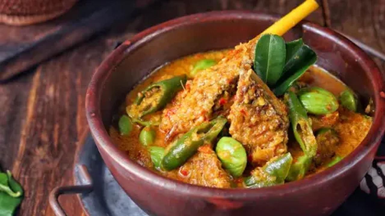 4. Resep Ikan Kuah Santan Pedas Asap