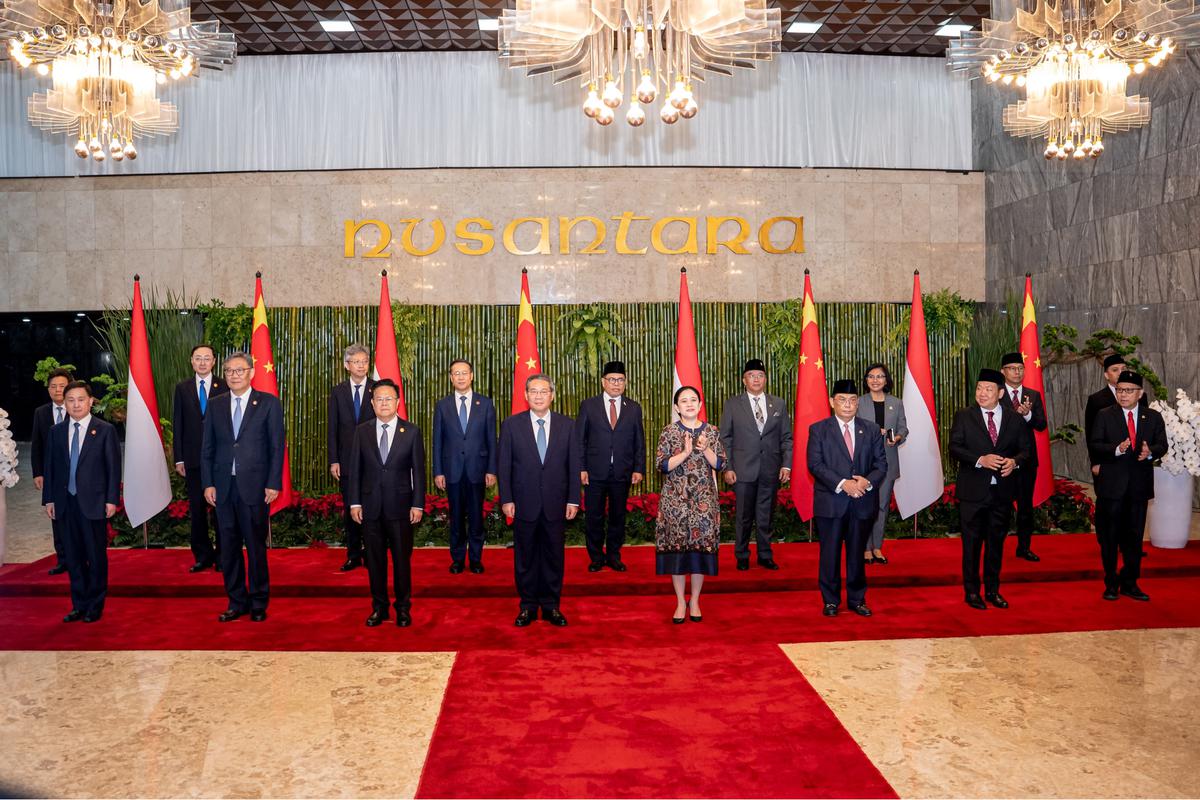 Ketua DPR RI Puan Maharani menerima kunjungan resmi Perdana Menteri Republik Rakyat Tiongkok (RRT) Li Qiang di Gedung DPR