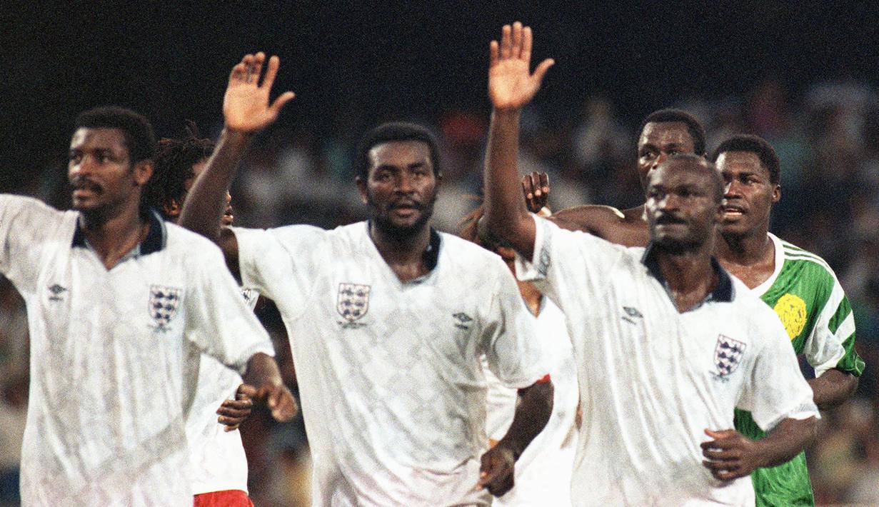 Kamerun. Negara Afrika pertama yang mampu menembus babak perempatfinal di Piala Dunia adalah Kamerun pada edisi 1990 di Italia. Berstatus juara Grup B, Kamerun kemudian menang 2-1 atas Kolombia di babak 16 besar melalui perpanjangan waktu. Sayang, di babak perempatfinal Roger Milla dkk harus mengakui keunggulan Inggris dengan skor 2-3 dalam laga yang juga harus diyuntaskan dengan perpanjangan waktu. (AFP/Georges Gobet)