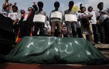 Peringati HIV/Aids se-dunia, ratusan aktivis padati Bundaran HI