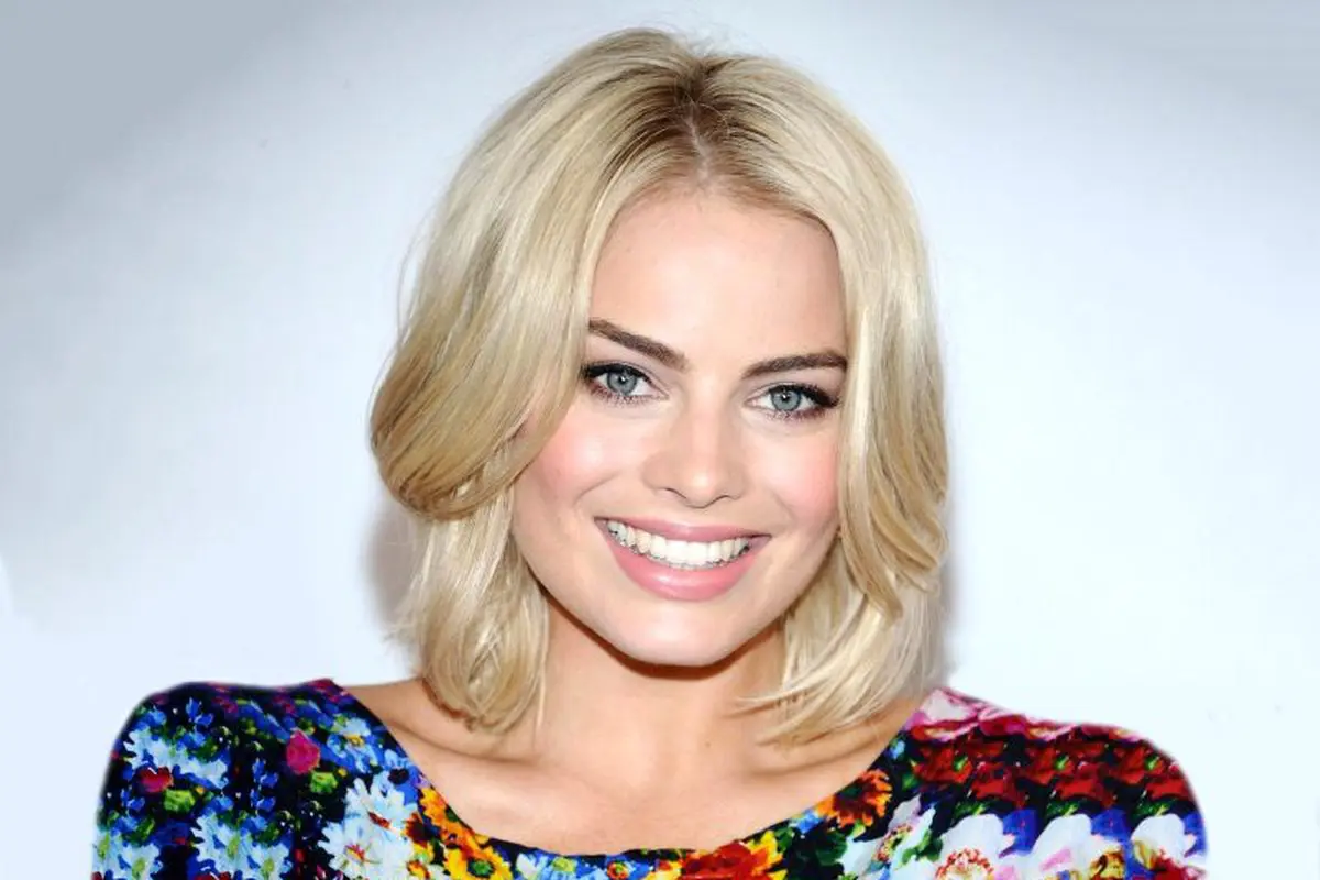 [Bintang] Margot Robbie