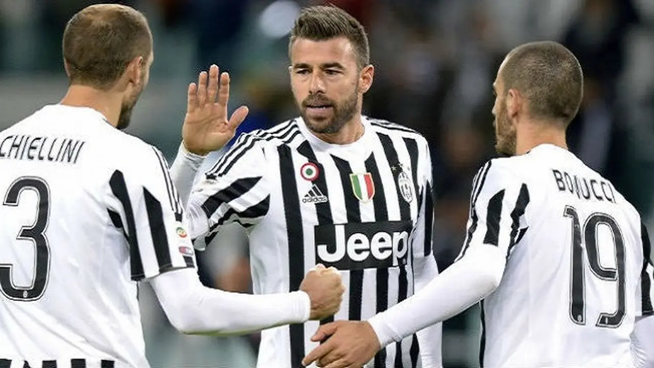 Andrea Barzagli. Leonardo Bonucci & Giorgio Chiellini