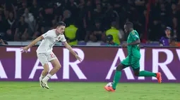 Anak asuh Shin Tae-yong tercatat melakukan 19 kali tekel terhadap lawan. Selain itu, ada tujuh intersep, 48 kali pemulihan, dan 38 sapuan. (Bola.com/M Iqbal Ichsan)