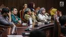 Ekspresi peserta saat mengikuti sidang putusan sengketa Pilpres 2019 di Gedung Mahkamah Konstitusi (MK), Jakarta, Kamis (27/6/2019). MK akan membacakan putusan sengketa Pilpres 2019 yang dimohonkan kubu Prabowo-Sandiaga. (Liputan6.com/Faizal Fanani)