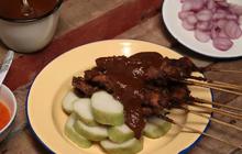 Nikmat Tiada Dua, Ini Resep Sate Ayam Madura Lengkap dengan Bumbu Kacang Autentik