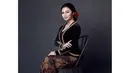 Untuk memperingati Hari Kartini, Ariel Tatum tampil cantik dengan mengenakan kebaya. (Foto: Instagram/@arieltatum)